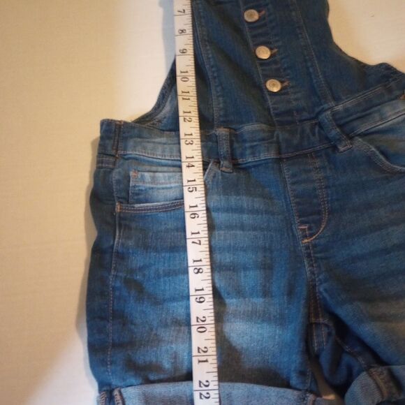 Vanilla star girls bibbed overall shorts with button accent and cuffed hem SZ 10 - Picture 7 of 8
